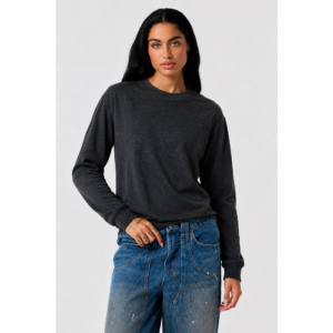 Long Sleeve Tee in Charcoal Heather on model