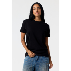 Everyday Tee in Black on model